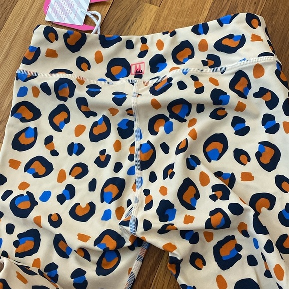 NWT Missie Monster Girls Cream Cheetah Print Leggings Size 10 - Picture 7 of 9